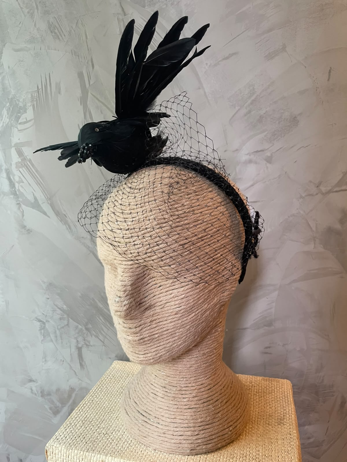 HEADPIECE O CORVO