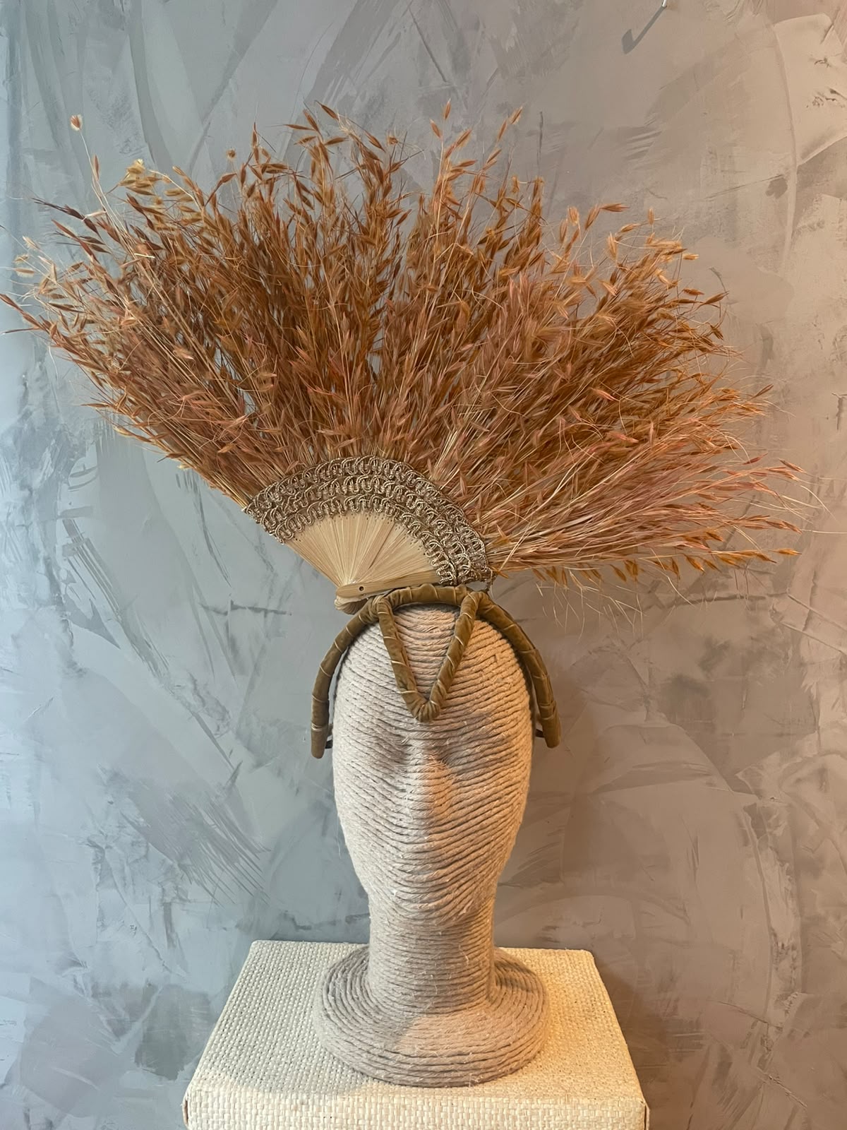 HEADPIECE  SAVANA